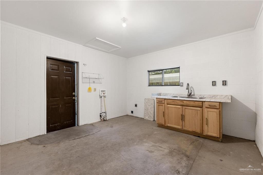 Photo 8 of 322 Petra Avenue