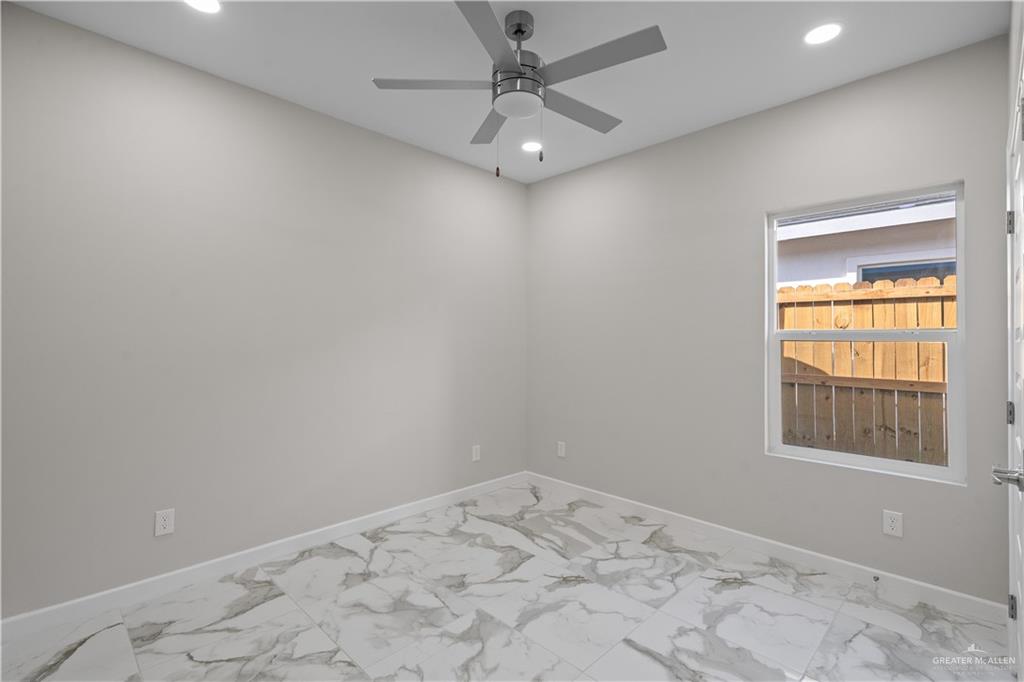 Photo 12 of 405 Onyx Drive