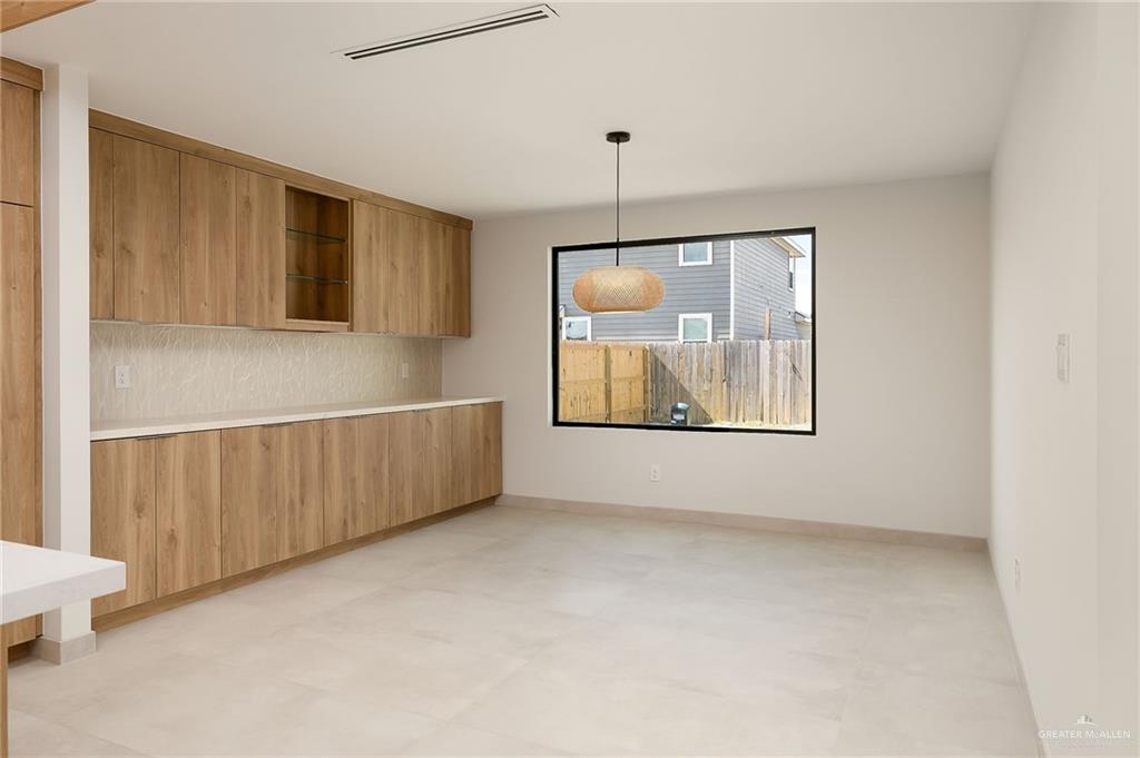 Photo 12 of 3717 Zenker Avenue