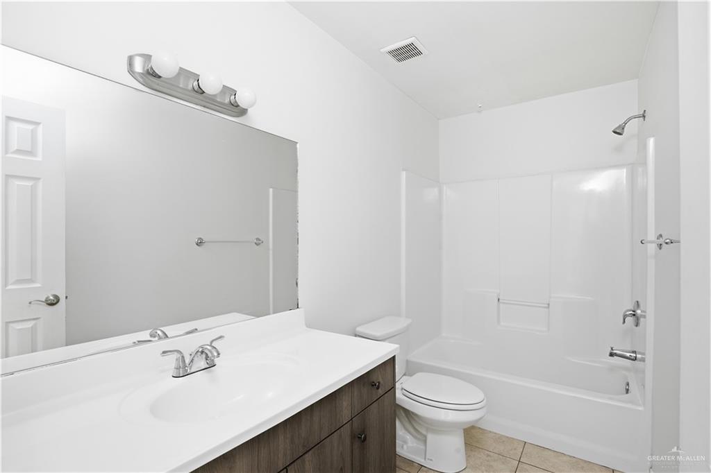 Photo 11 of 2907 Bella Flor Street
