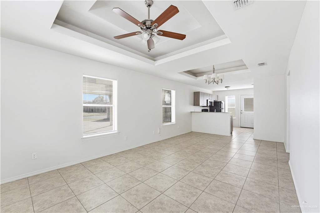 Photo 4 of 2907 Bella Flor Street