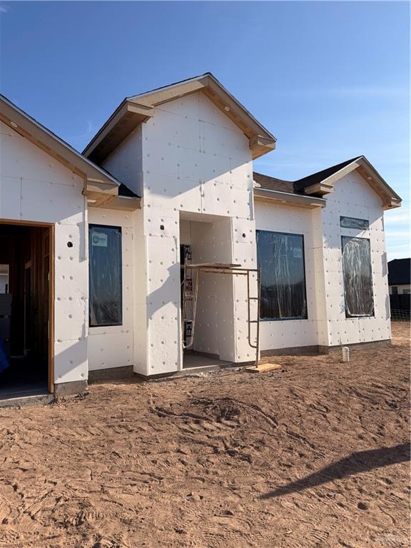 Photo 3 of 700 Sonny Drive