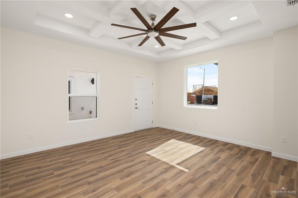Photo 6 of 609 Onyx Avenue