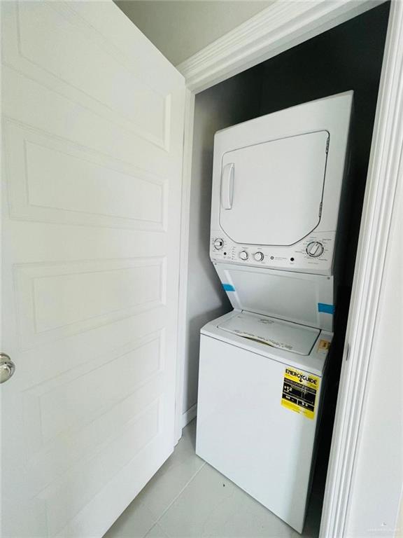 Photo 12 of 4305 Heron Avenue #7
