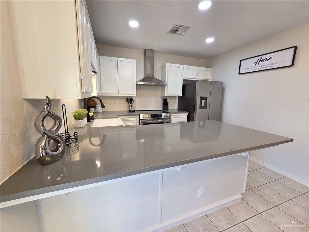 Photo 5 of 3030 Ashley Place #H