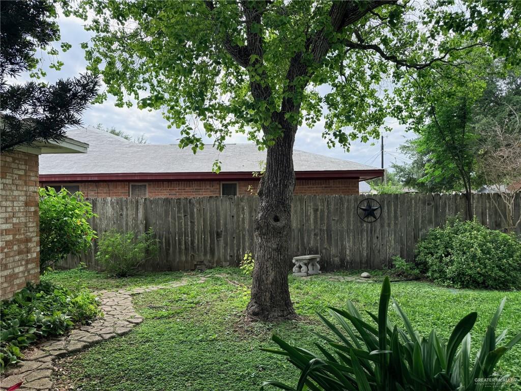Photo 35 of 131 Hibiscus Avenue