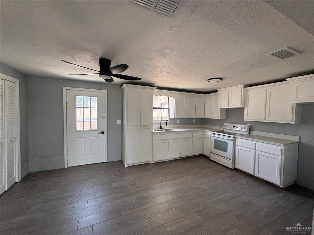 Photo 9 of 6107 Avenue A