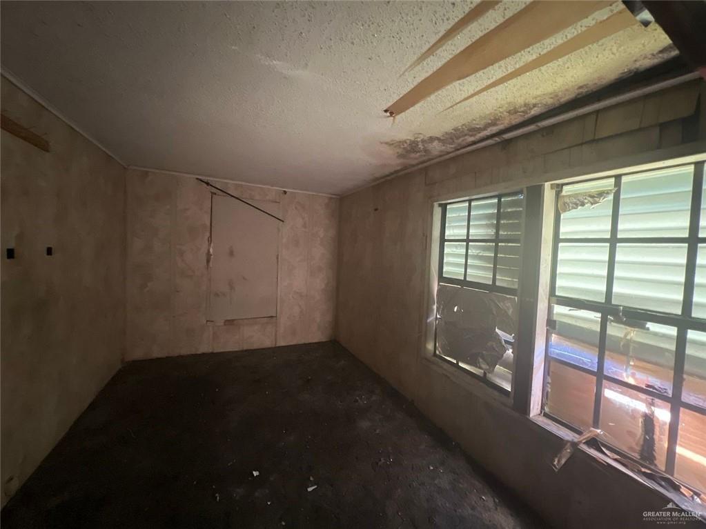 Photo 10 of 324 Cheyenne Street