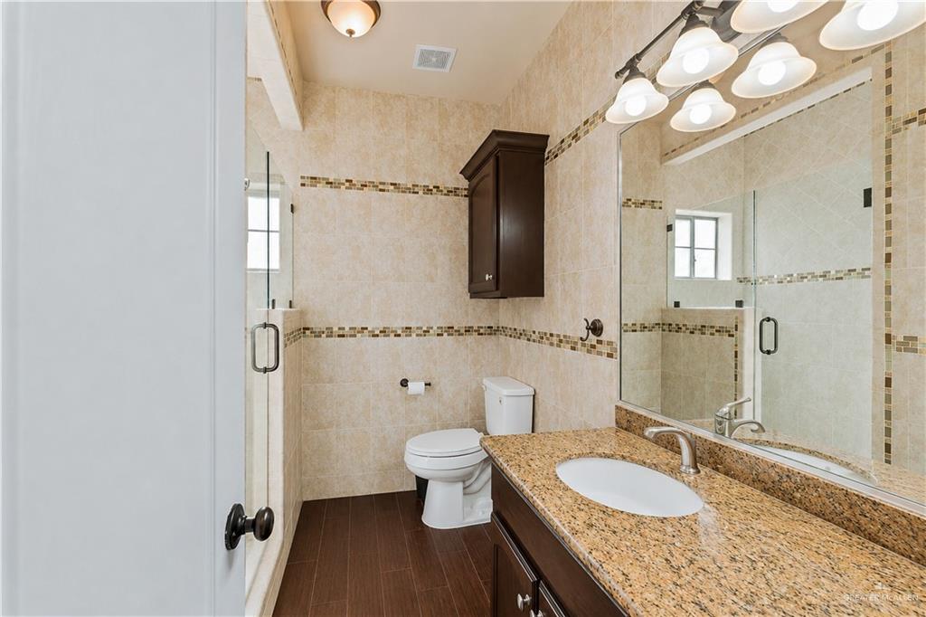 Photo 16 of 2712 Bluebird Avenue