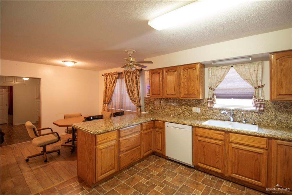 Photo 3 of 1035 La Costa Drive