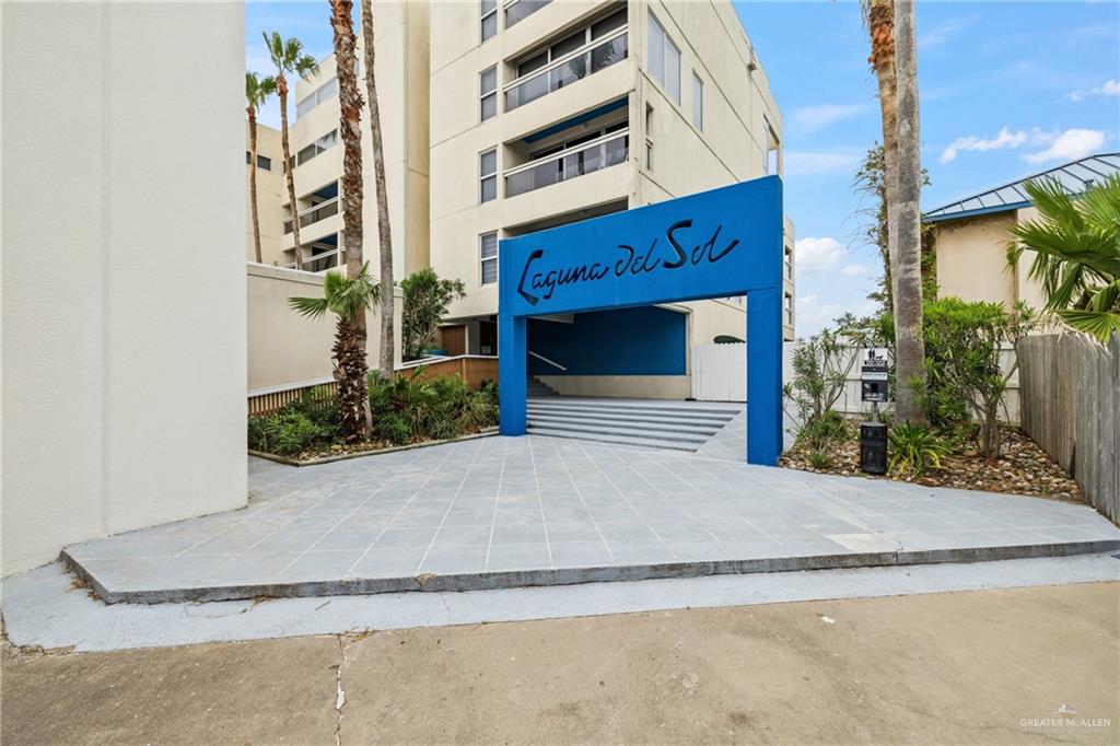 Photo 3 of 4501 Laguna Boulevard