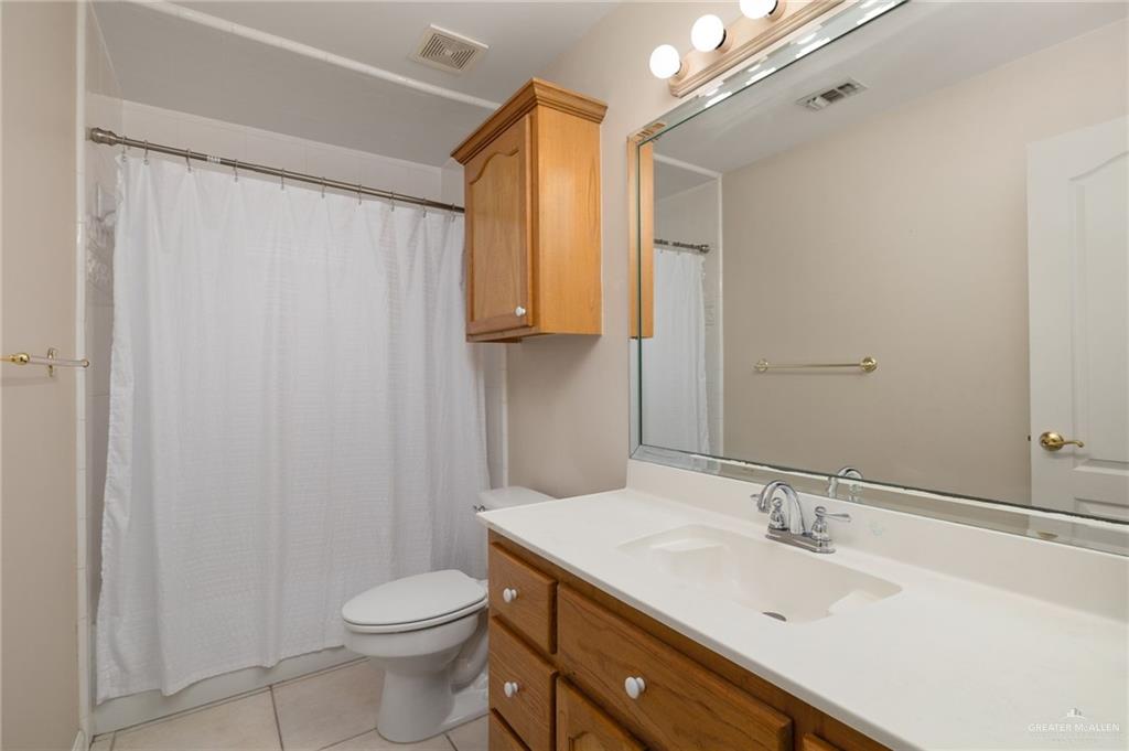 Photo 12 of 6205 29th Lane