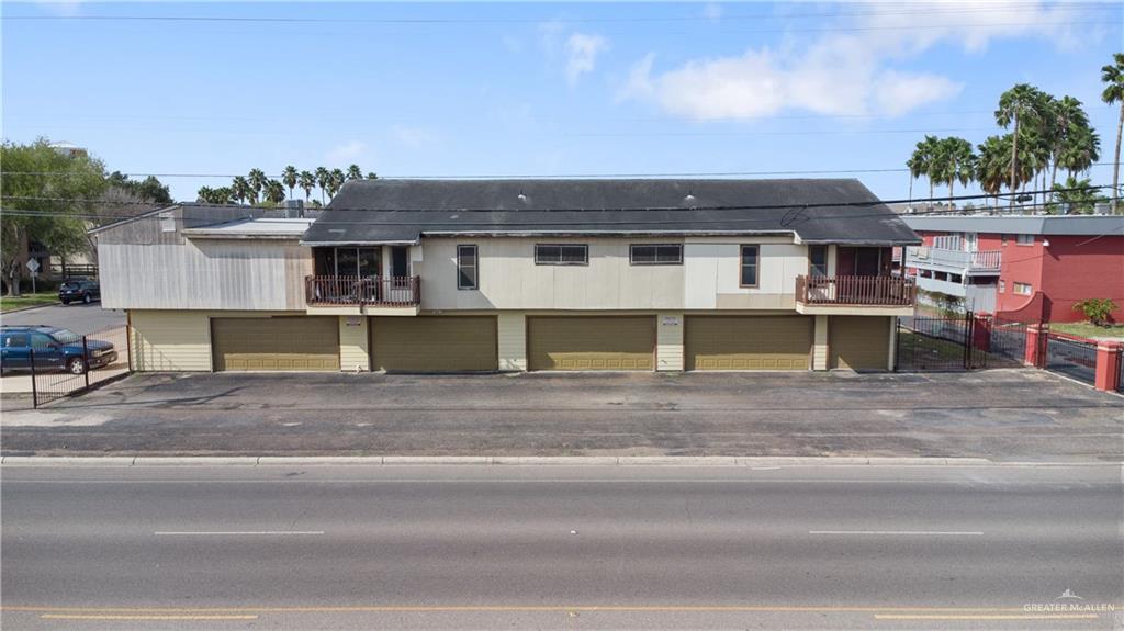Photo 4 of 1601 Samano Street