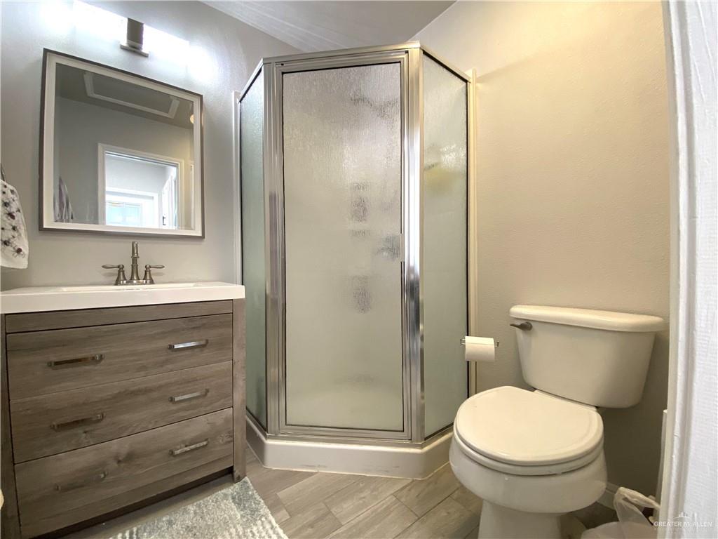 Photo 8 of 4004 Lark Drive