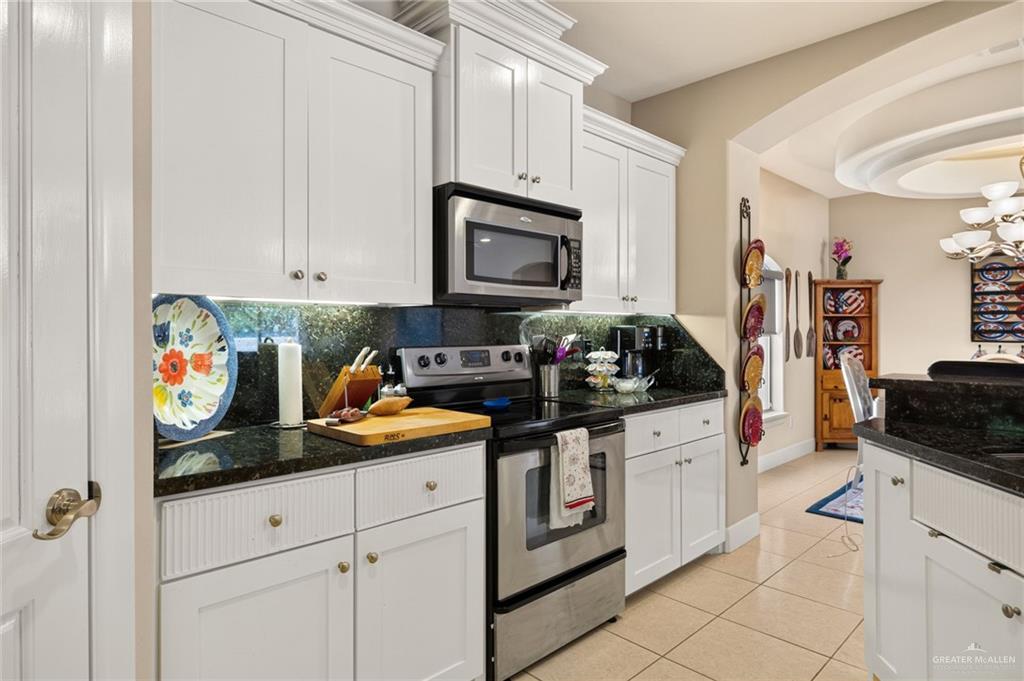 Photo 13 of 3825 E Street