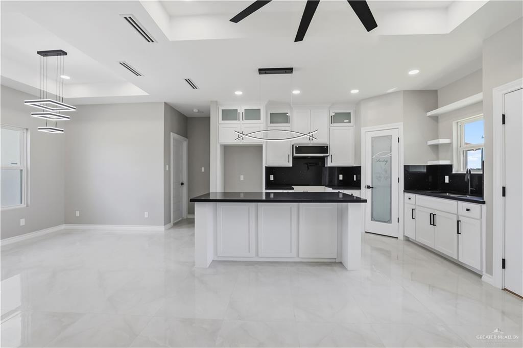 Photo 6 of 3614 Las Brisas Street