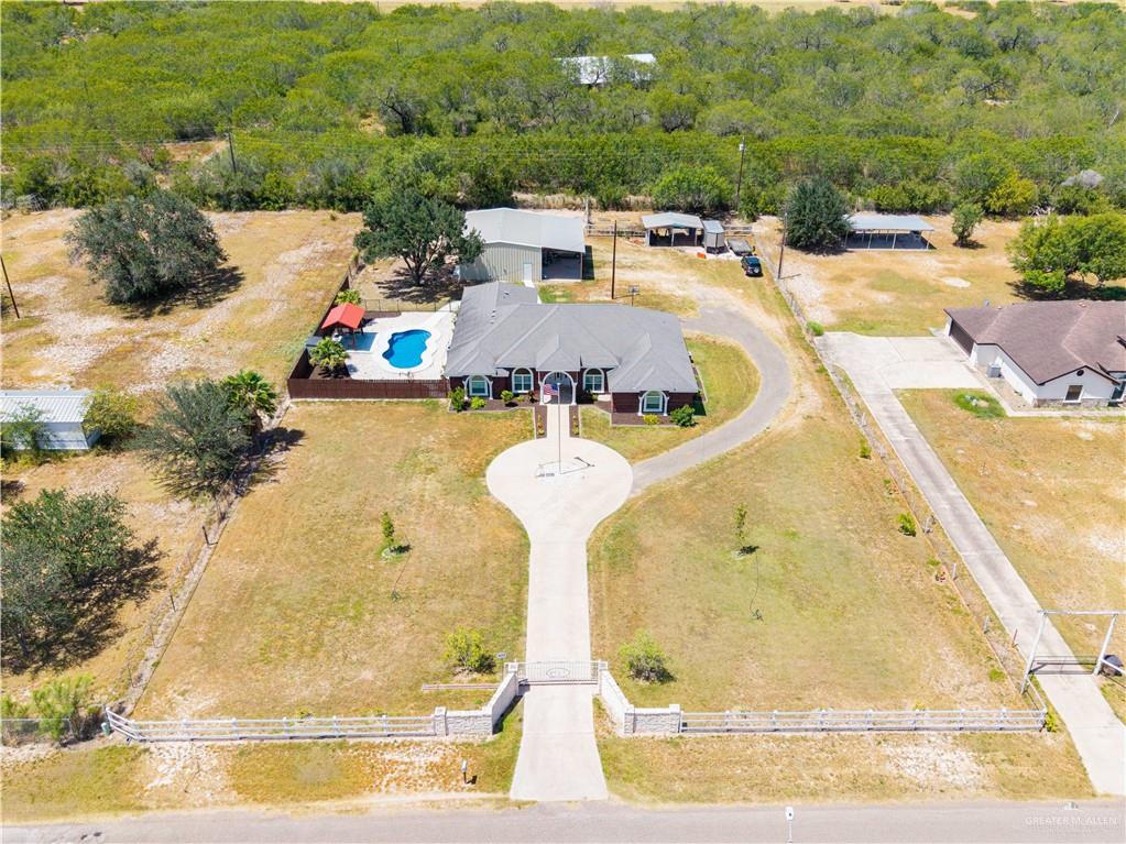 Photo 2 of 307 Cactus Lane