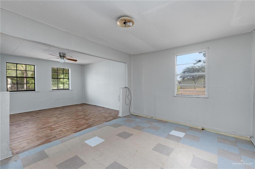 Photo 11 of 408 Villarreal Street