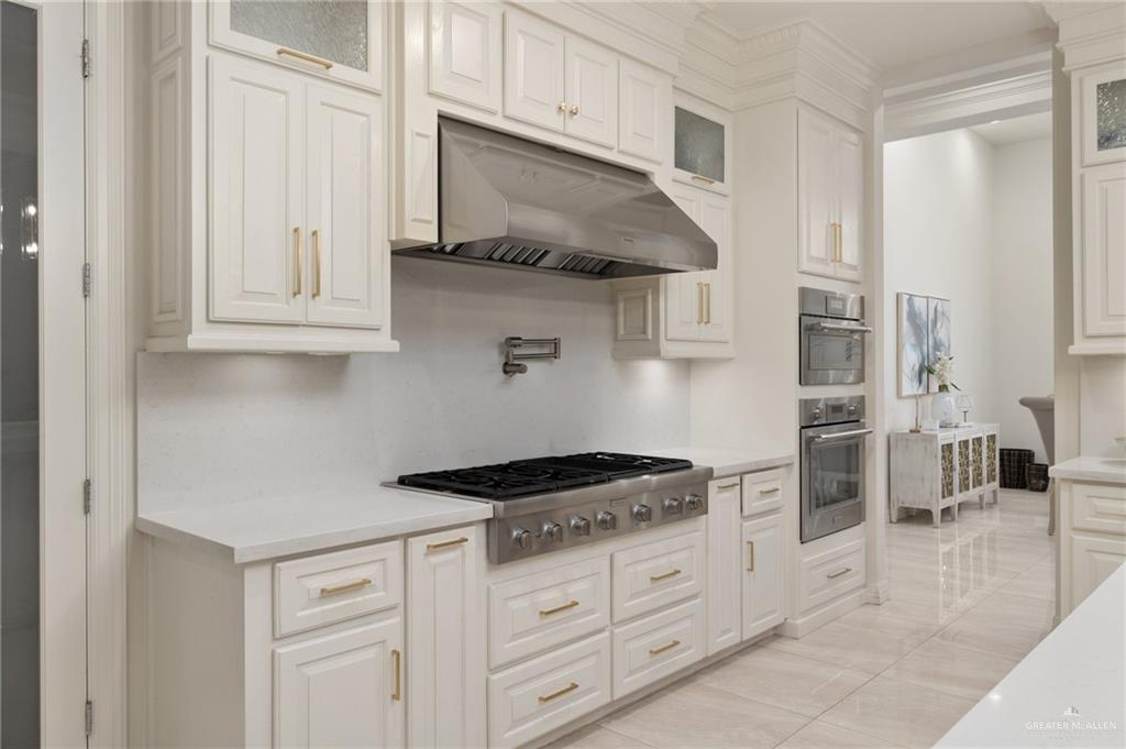 Photo 9 of 4552 Estancia Parkway