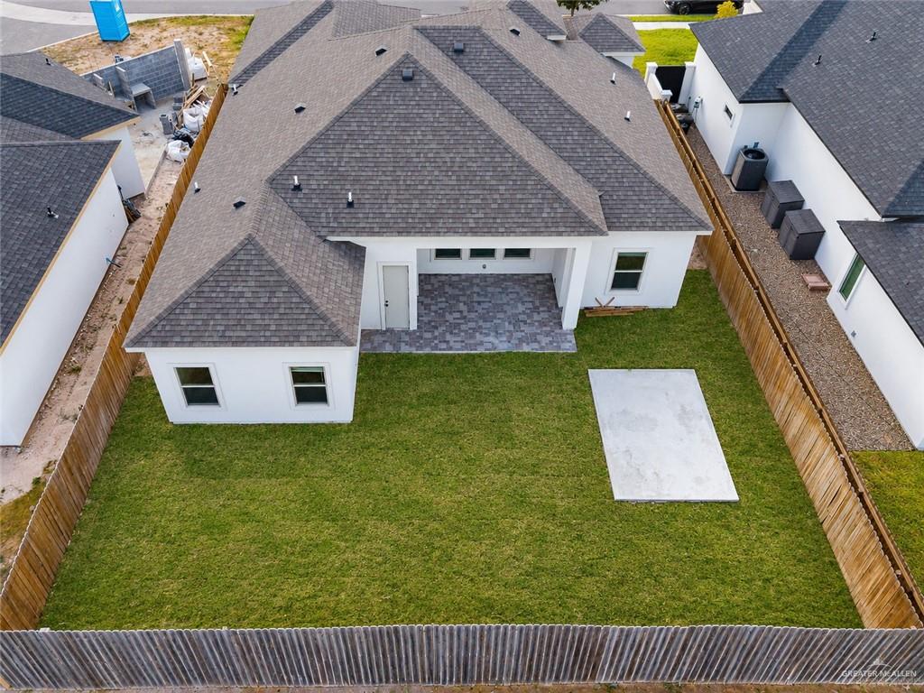 Photo 18 of 1412 Waxahachie Street