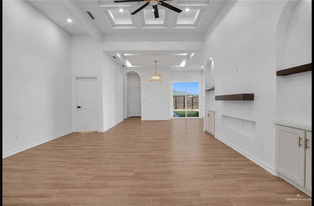 Photo 4 of 2805 Sabinal Avenue