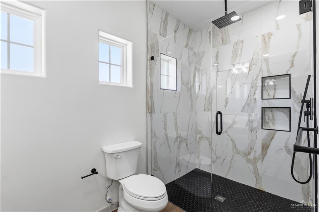 Photo 12 of 1202 Wright Avenue