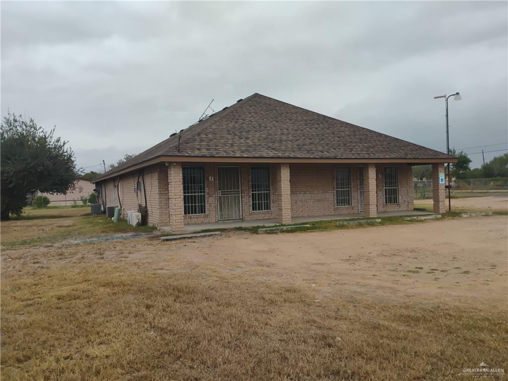 Photo 2 of 2701 El Barquito Drive