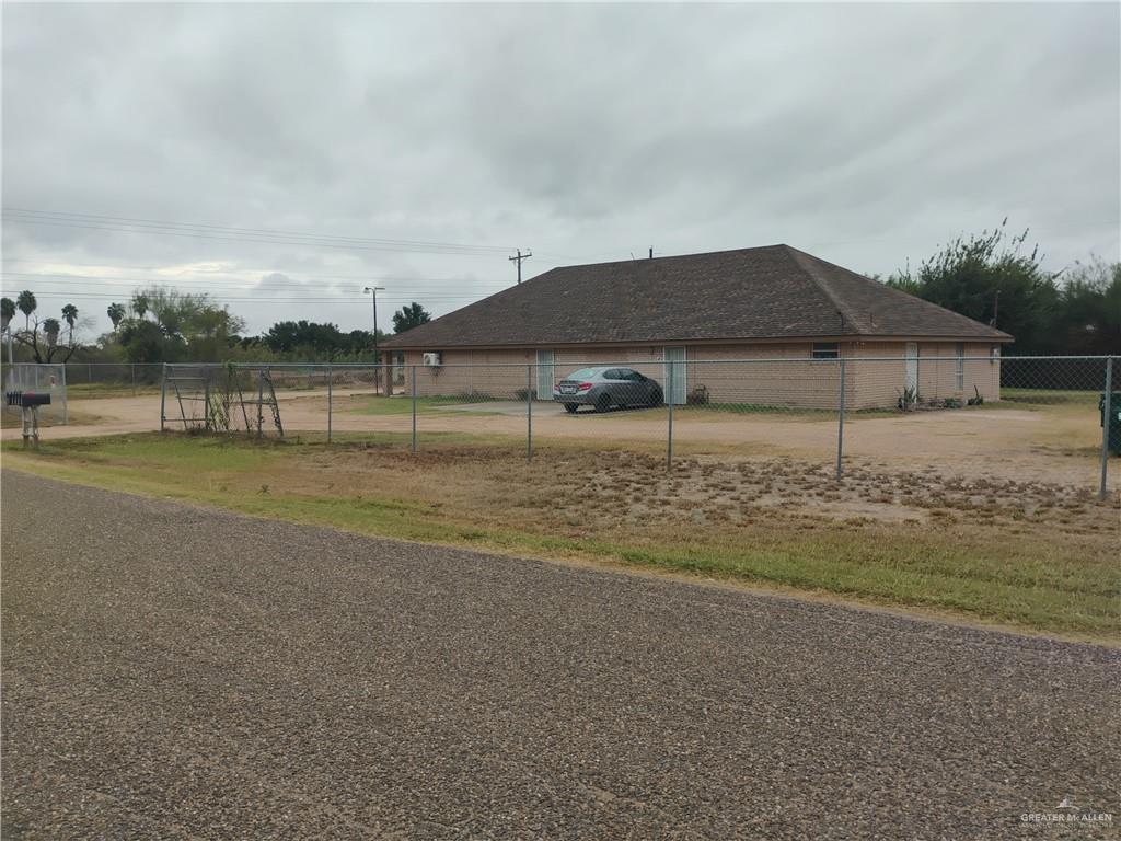 Photo 4 of 2701 El Barquito Drive