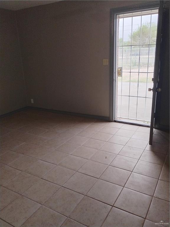 Photo 7 of 2701 El Barquito Drive