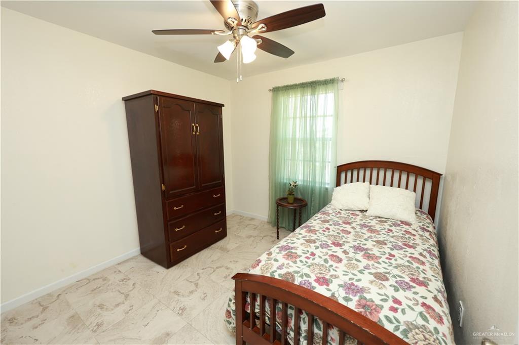 Photo 11 of 124 Sinclair Avenue