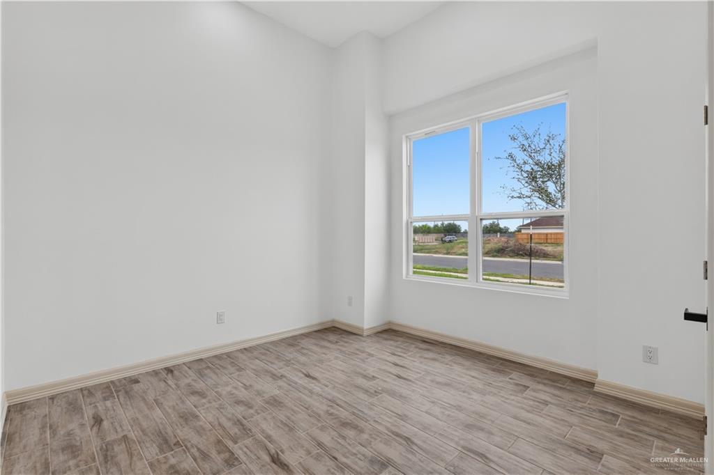 Photo 6 of 2915 Arboledas Drive