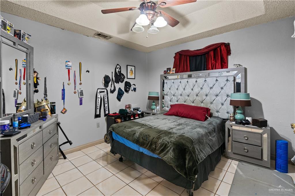 Photo 6 of 609 Albatross Avenue