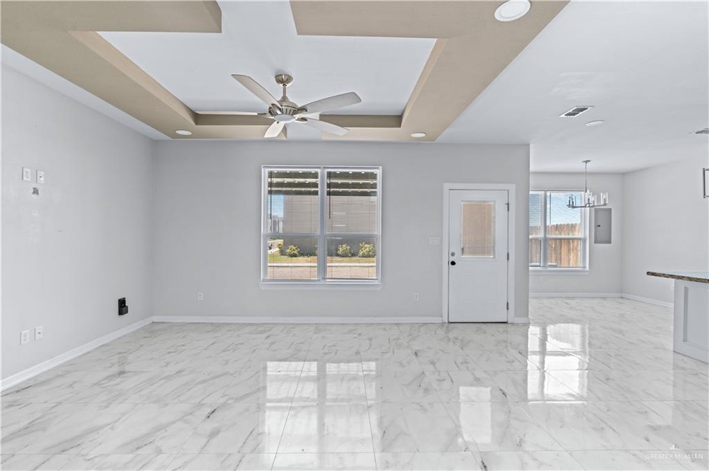 Photo 5 of 701 Seminole Avenue