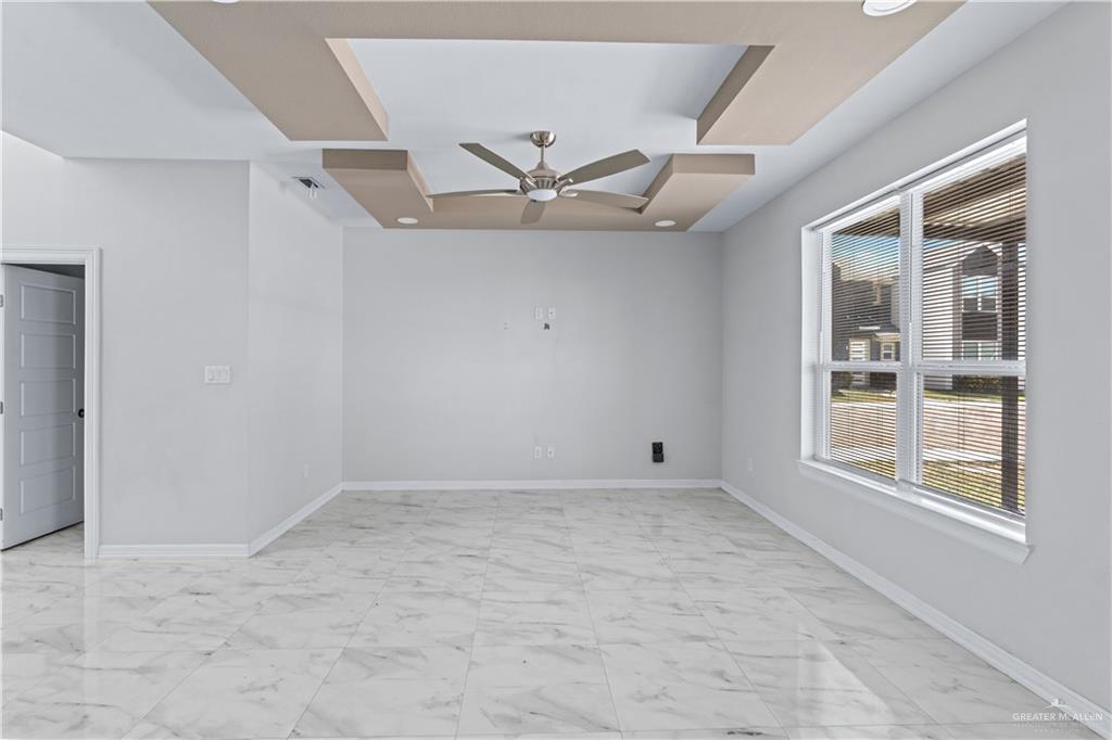 Photo 6 of 701 Seminole Avenue
