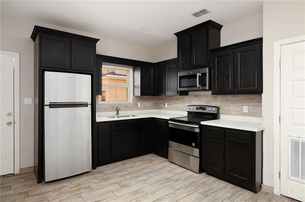 Photo 4 of 1428 Harrison Avenue