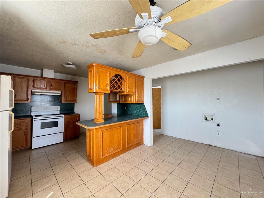 Photo 6 of 8014 Lopez Street