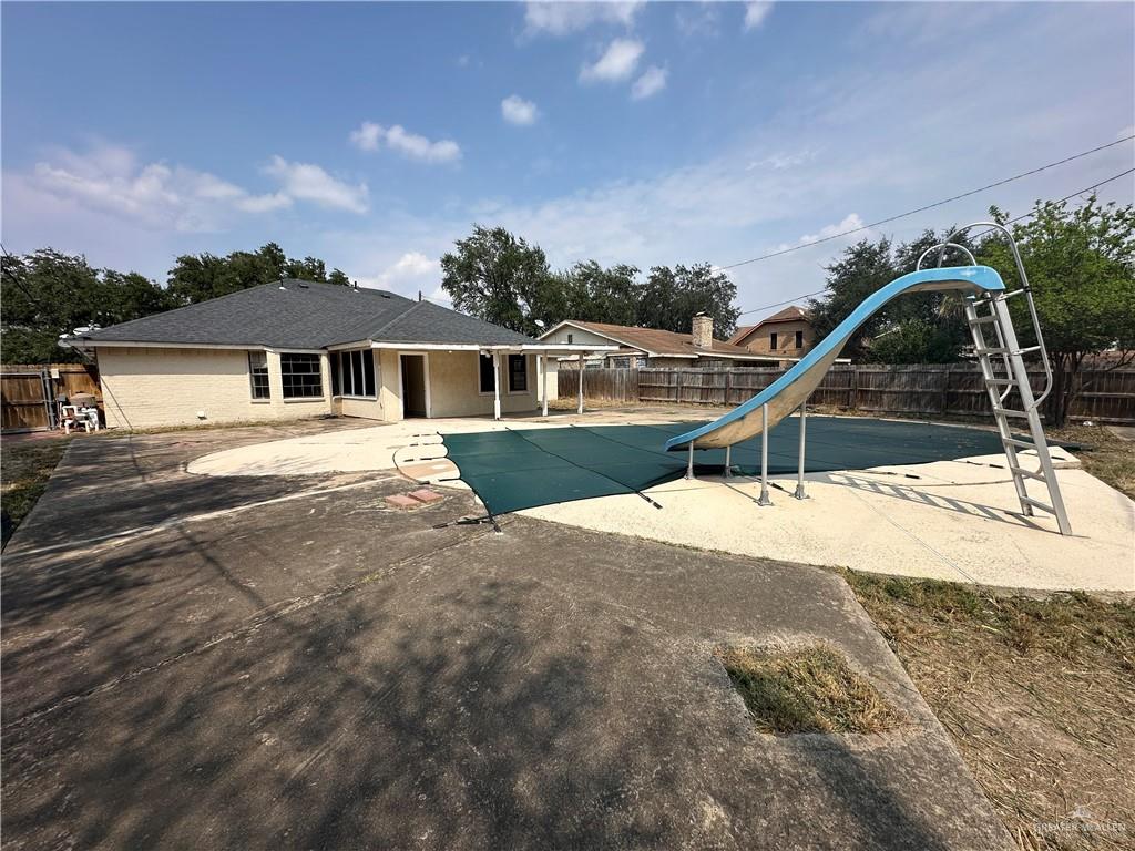 Photo 11 of 1301 Quail Avenue