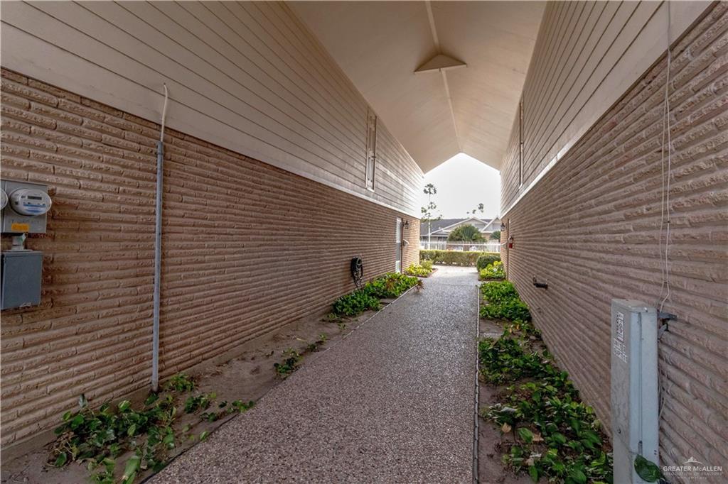 Photo 19 of 601 Hibiscus Avenue #1