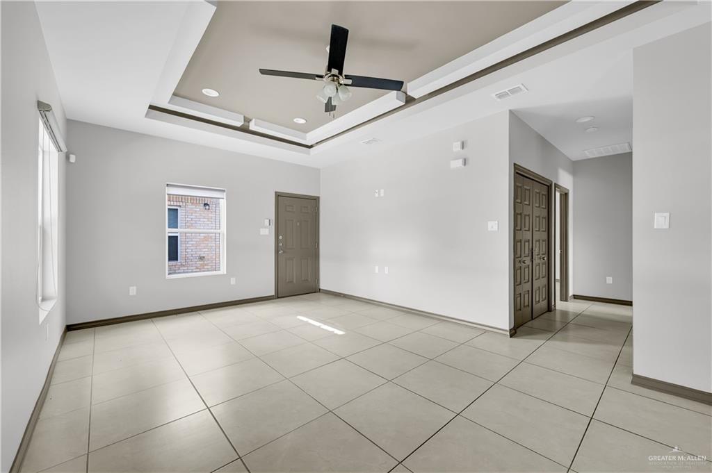 Photo 11 of 403 Teague Avenue