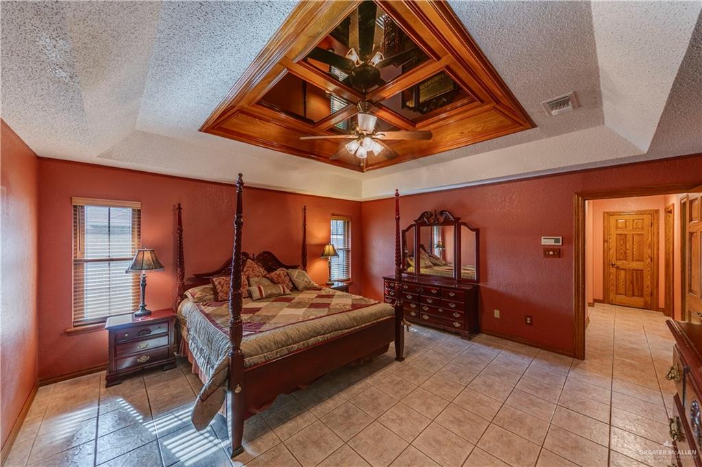 Photo 15 of 2303 Stonegate Drive