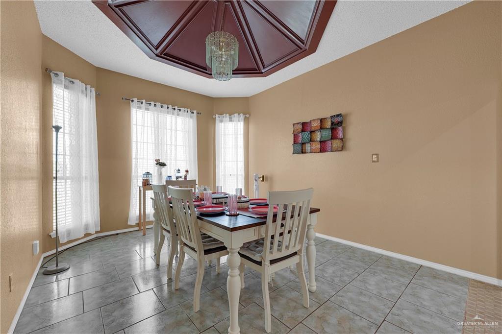 Photo 6 of 4312 Chapin Street