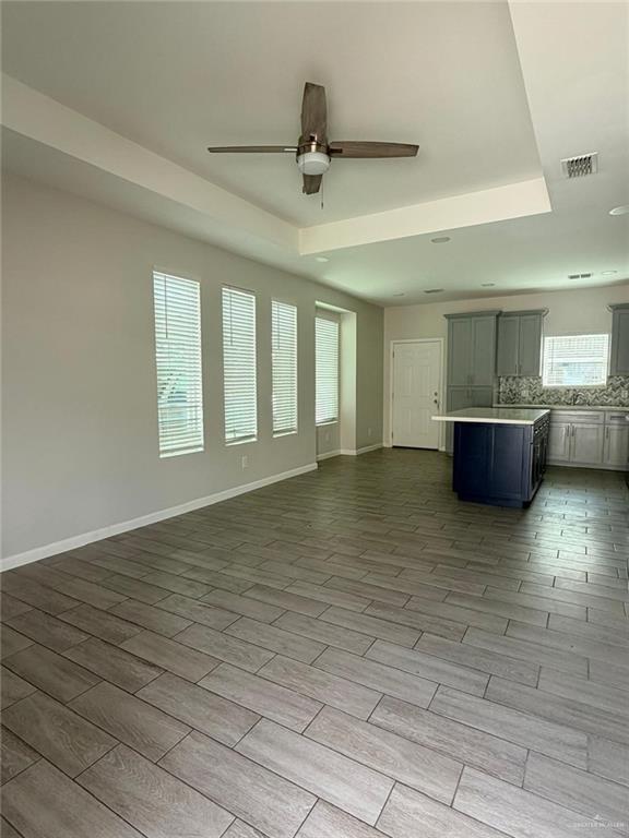 Photo 2 of 5901 Nightingale Avenue #1