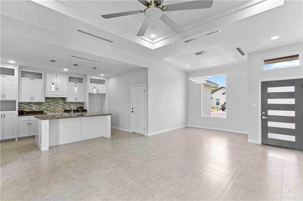 Photo 11 of 1208 Boxwood Avenue