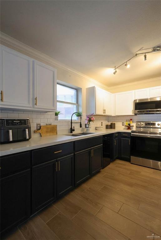 Photo 10 of 3804 Evangelina Street