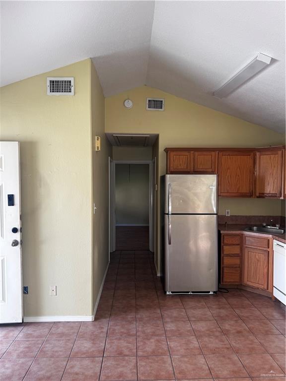 Photo 5 of 2711 Presidio Drive #1