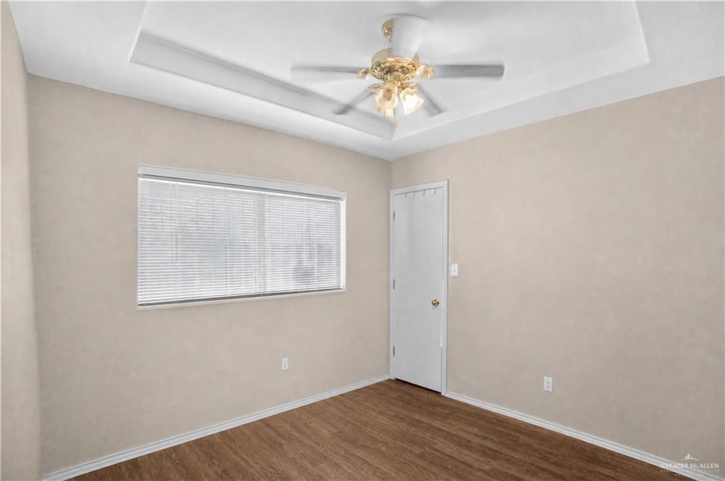 Photo 17 of 2507 Grandora Drive