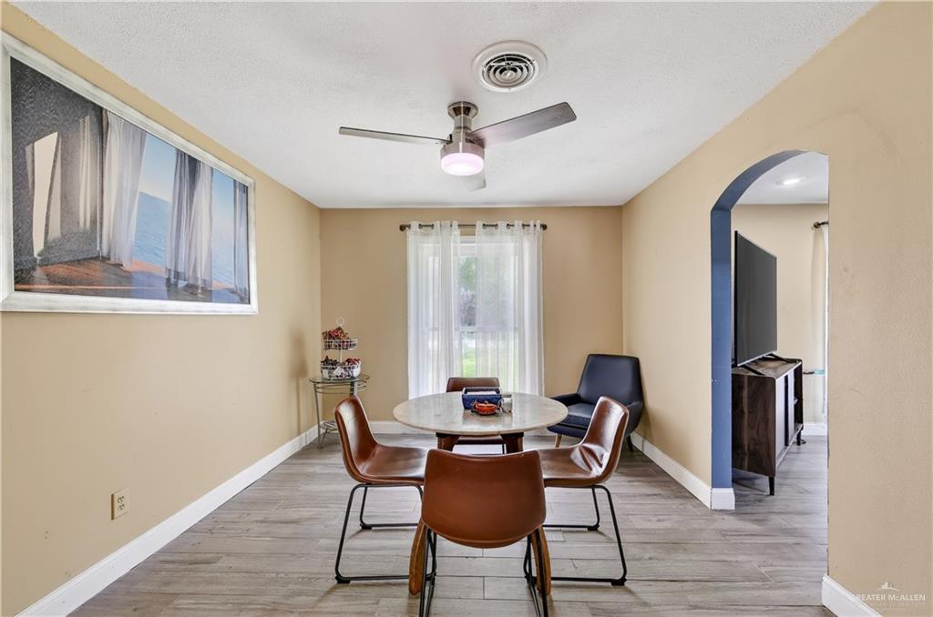 Photo 15 of 100 Whitewing Avenue