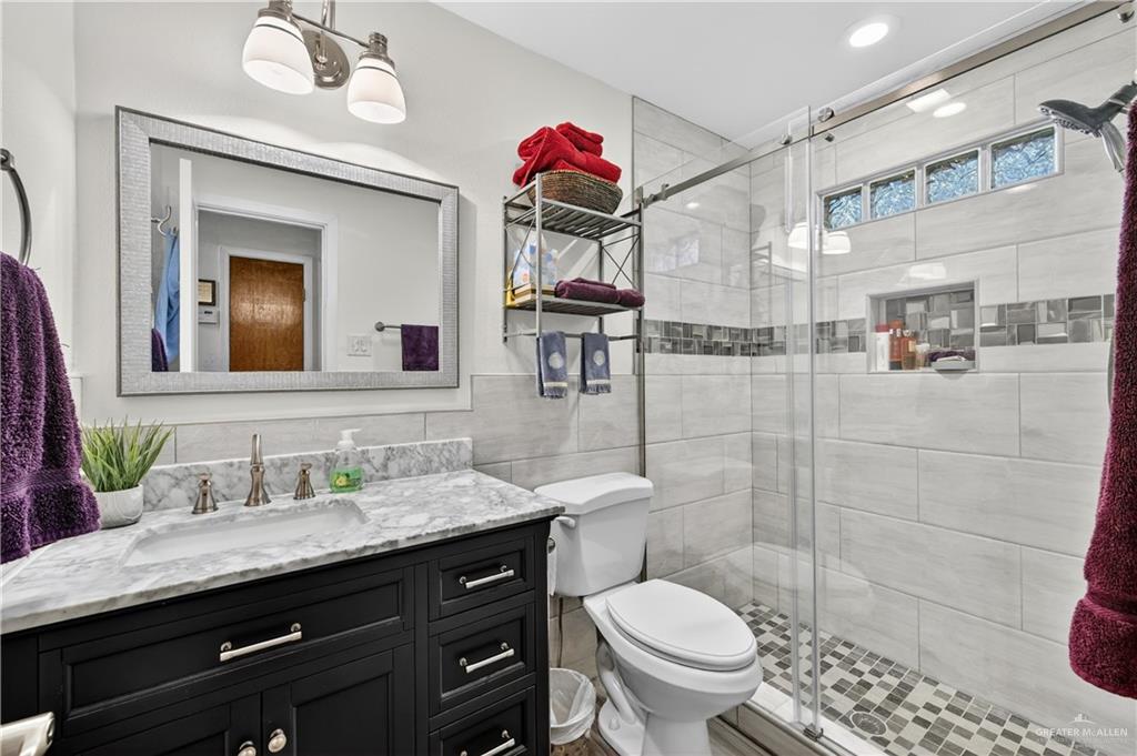 Photo 13 of 613 Sprague Street