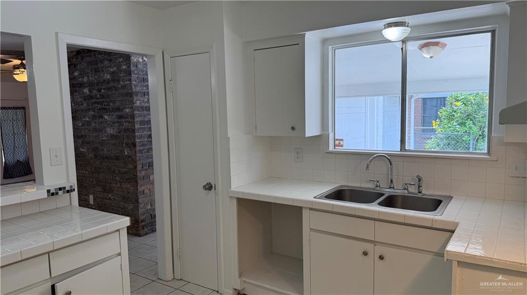 Photo 10 of 2221 Whitewing Avenue