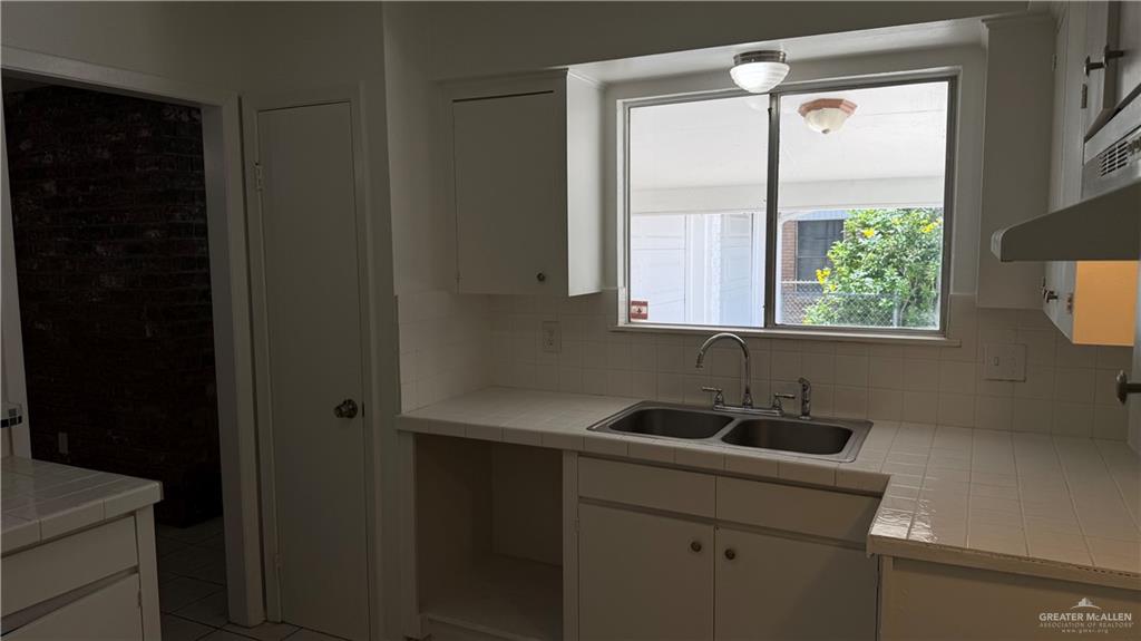 Photo 9 of 2221 Whitewing Avenue